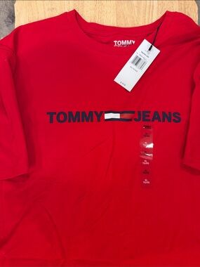 Tommy Jeans Red Logo T-Shirt